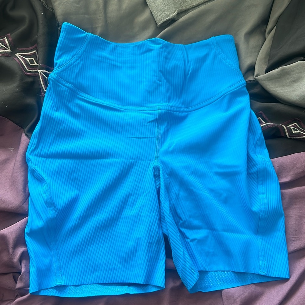 lululemon spandex shorts